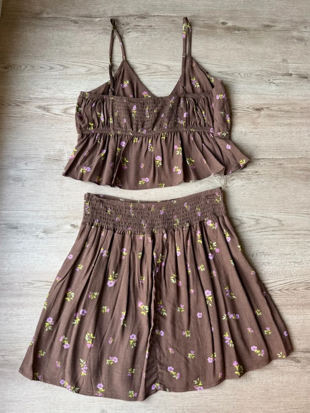 Stitch & Pine Brown Floral 2 Piece Set Smocked Skirt Tank Medium NWT - Picture 2 of 15